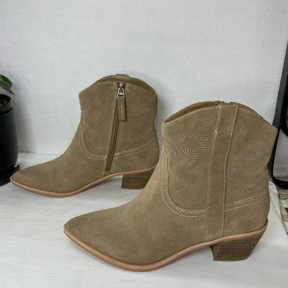 Dolce Vita Womens Solow‎ Beige Suede Cowboy, Western Boots 9.5