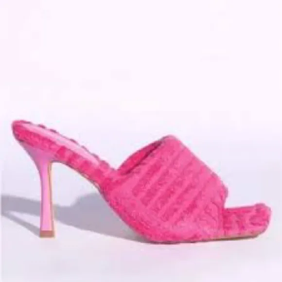 Dolls Kill Lady Go Diva PINK TERRY CLOTH HEELS STILETTOS SANDALS 7 NEW