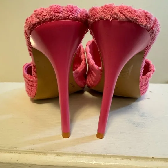 Dolls Kill Lady Go Diva PINK TERRY CLOTH HEELS STILETTOS SANDALS 7 NEW
