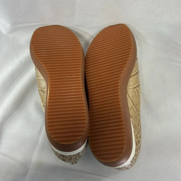 Donald J. Pliner leather Lizzee slide on sneaker shoes size 8