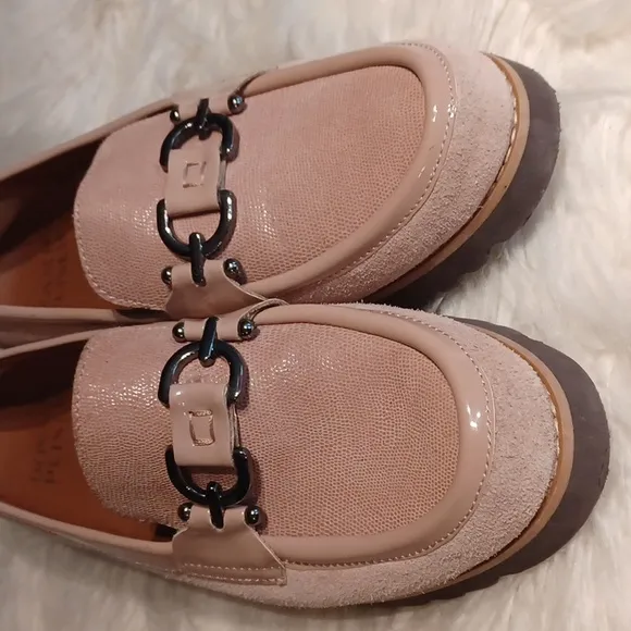 Donald J Pliner  leather  loafers
