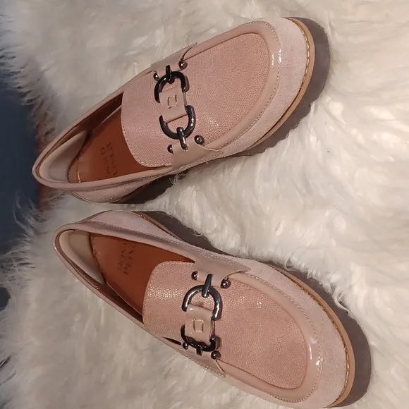 Donald J Pliner  leather  loafers