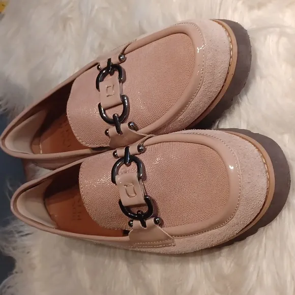 Donald J Pliner  leather  loafers