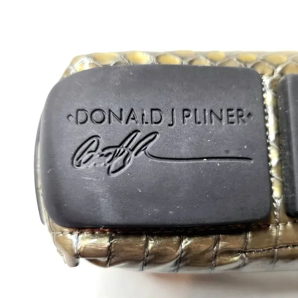 Donald Pliner driving moccasins. Croc embossed leather.  Gray. 6.5
