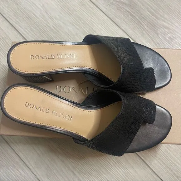 DONALD PLINER MELROS BLACK LOW BLOCK  HEEL SANDAL NEW Size 8