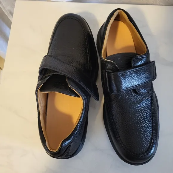 DR. Comfort Double Depth Casual Shoes, Size 13M, Color Black, Loafer Leather