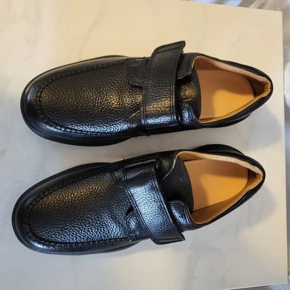 DR. Comfort Double Depth Casual Shoes, Size 13M, Color Black, Loafer Leather
