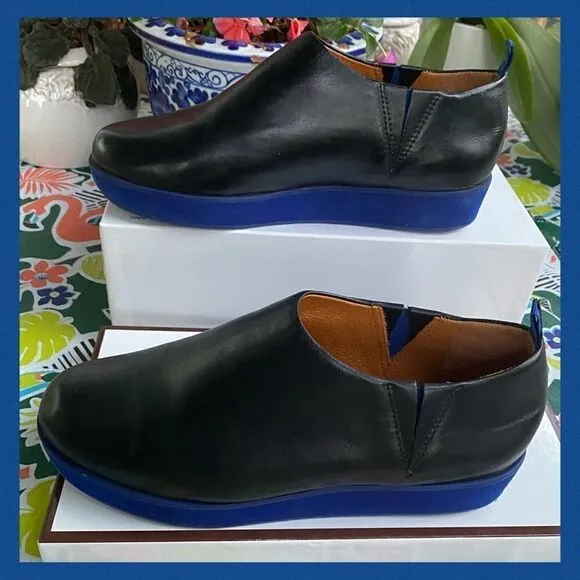 Dr. Liza black leather blue sole color block, minimalist shoes made Brazil 7