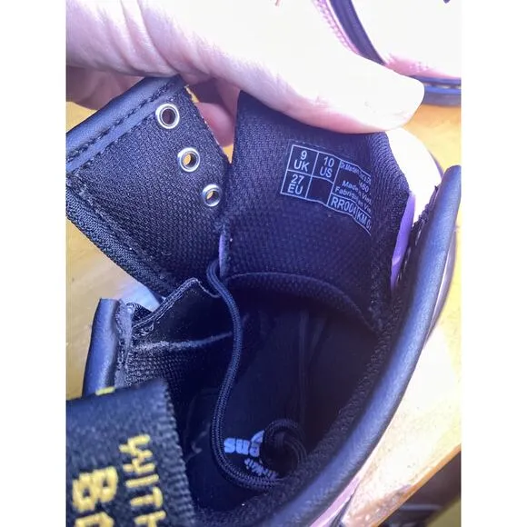 Dr. Martens Girls Casual Shoes Size 10