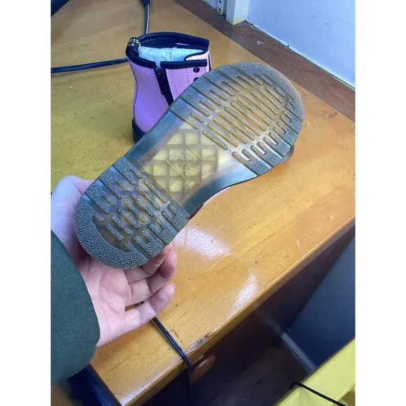 Dr. Martens Girls Casual Shoes Size 10