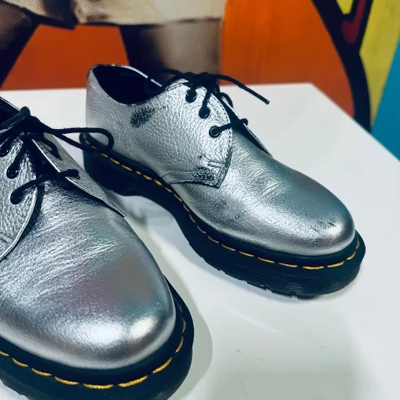 Dr. Martens Metallic Silver Pebbled Leather 1461 MET Shoes