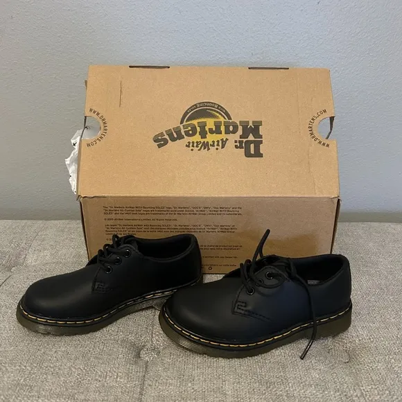 Dr. Martens New Junior 1461 Softy T Leather Shoes Size 11