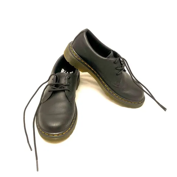 Dr. Martens Oxford Shoes sz 2