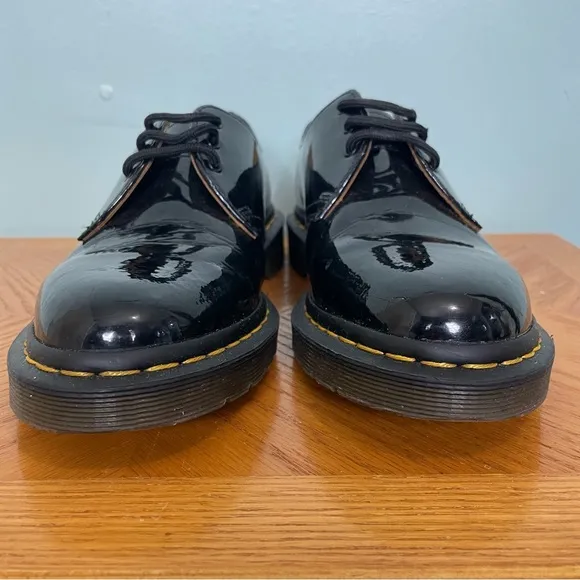 Dr. Martens Women’s Patent Leather Oxford Shoes Lace Up Sz 9 Black 10084 Leather