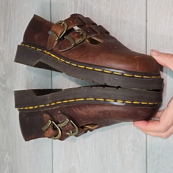 Dr.Martens Women Y2K Original Leather England Tractor Clog Shoes Sz UK 4 US6
