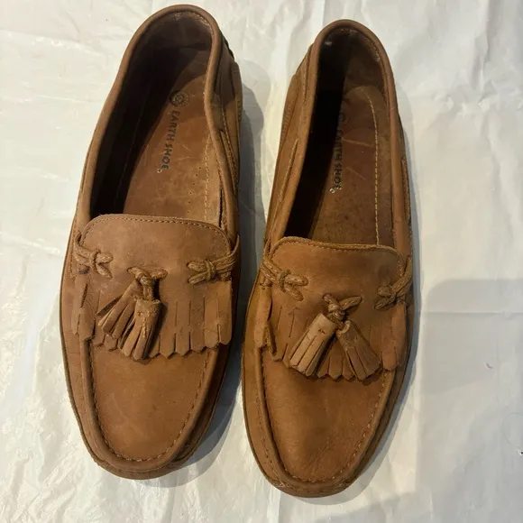 Earth Shoes Manning leather tassel loafers brown SZ 9.5 D NWOT NO BOX