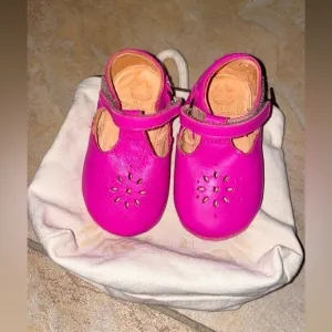 Easy Peasy Lillyp Velcro leather Mary Jane soft soled shoes in “fushia” size 19