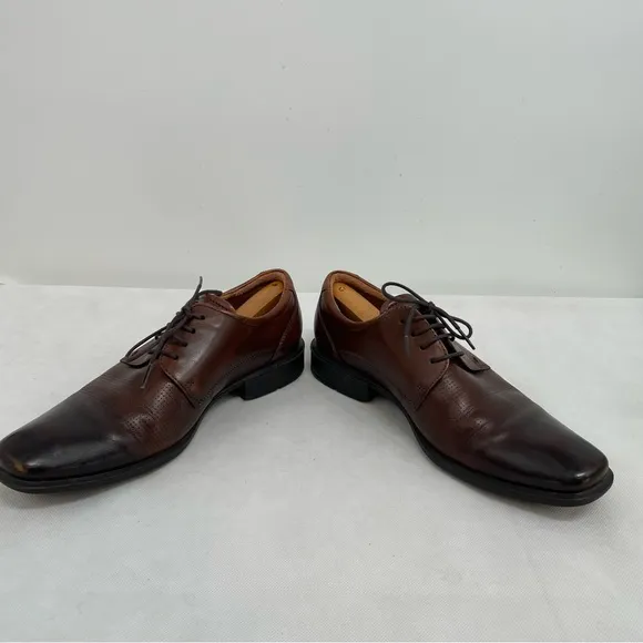 ECCO mens Oxfords Loafers US 8-8.5 EU 42 leather brown lace up dress shoes Ombre