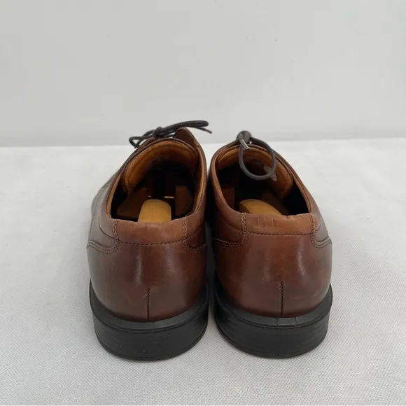 ECCO mens Oxfords Loafers US 8-8.5 EU 42 leather brown lace up dress shoes Ombre