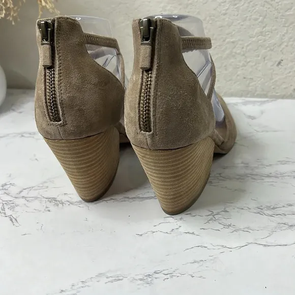 EILEEN FISHER Tilda Stacked Heel Suede Tan TaupePump Wedge Size 10