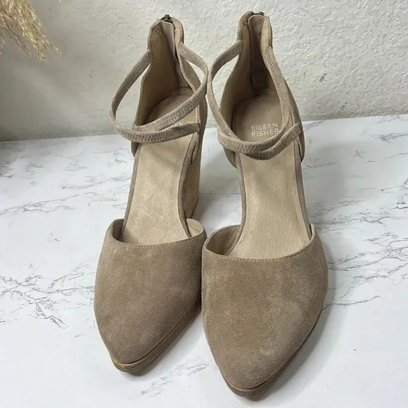 EILEEN FISHER Tilda Stacked Heel Suede Tan TaupePump Wedge Size 10