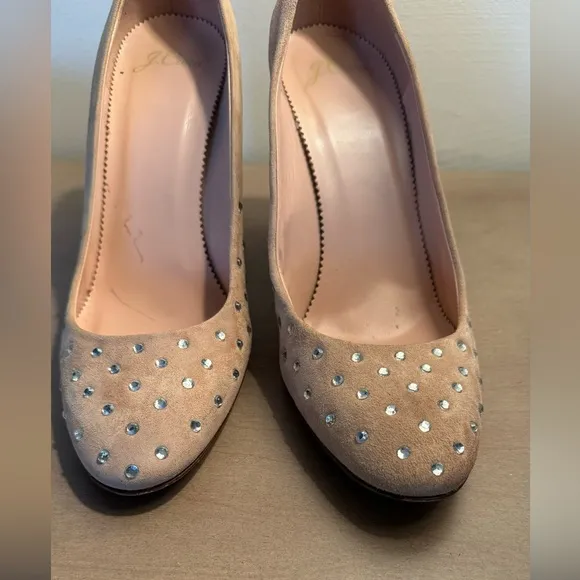 Elegant Tan Suede Heels with Studded Detail.