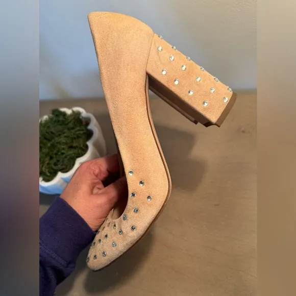 Elegant Tan Suede Heels with Studded Detail.