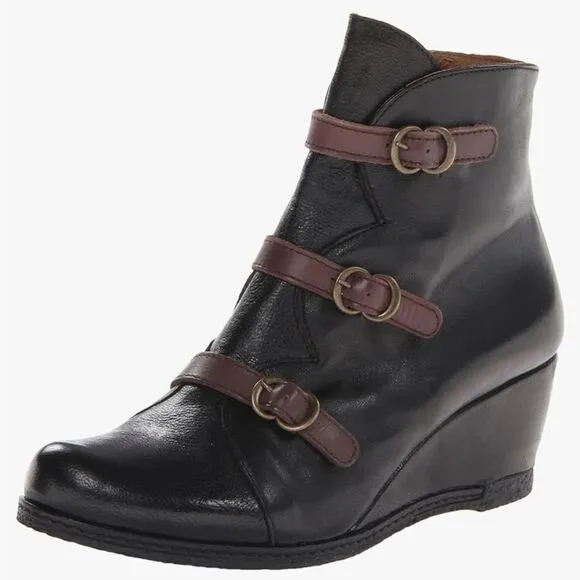 Eric Michael wedge soft leather buckle ankle boots size 40 / US 9.5-10