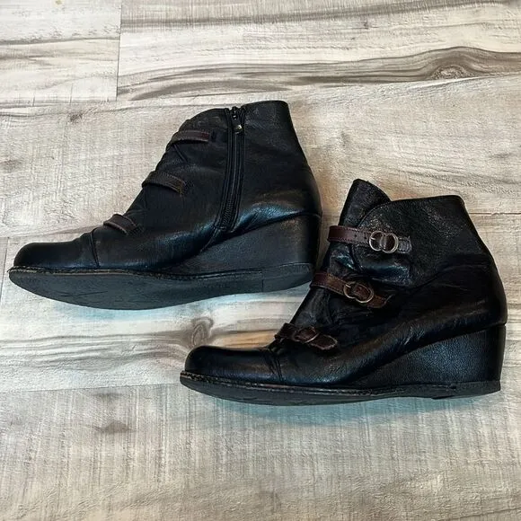 Eric Michael wedge soft leather buckle ankle boots size 40 / US 9.5-10