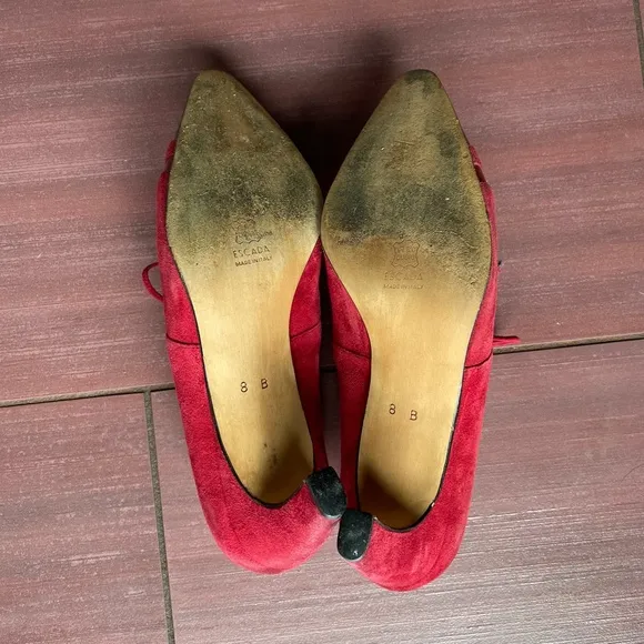 Escada patent leather/suede pump