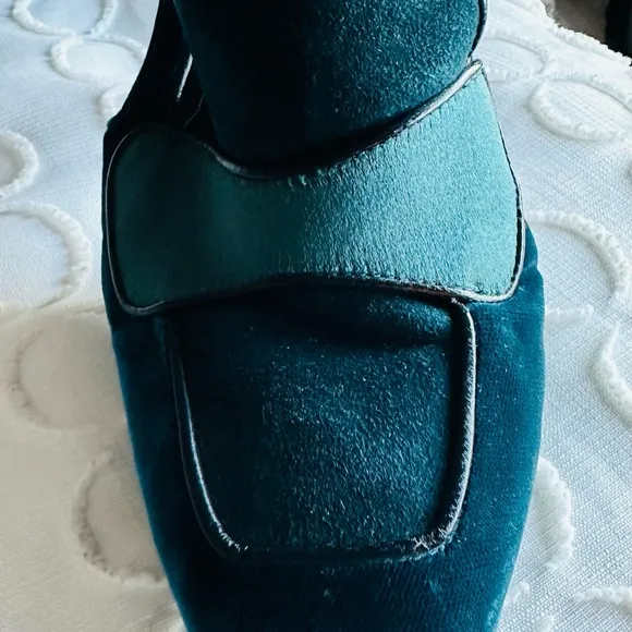 ETRO Italian Women high Heels green shades, Velvet material, Size 40 /US 8.5 apr