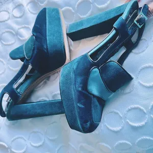 ETRO Italian Women high Heels green shades, Velvet material, Size 40 /US 8.5 apr