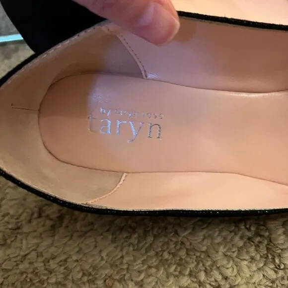 EUC Taryn by Taryn Rose Kerrin Black Shimmer Wedge Heels Shoes Size 8 M