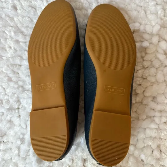 Everlane Women's Navy Blue Leather Slip-On Shoes