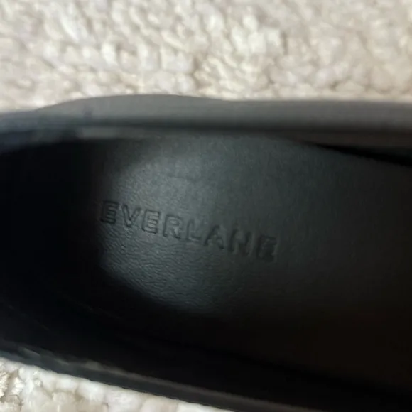 Everlane Women's Navy Blue Leather Slip-On Shoes