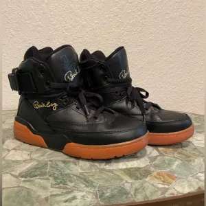 Ewings gum sole black