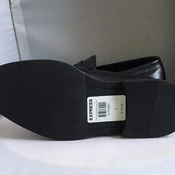 EXPRESS DRESS-UP SHOES MEN.
