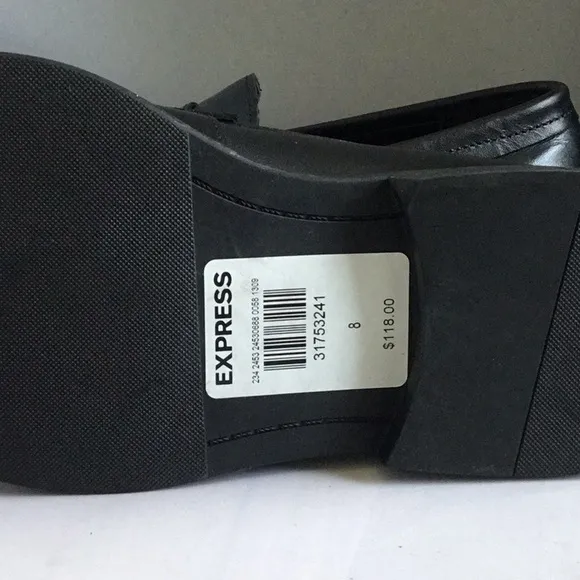 EXPRESS DRESS-UP SHOES MEN.