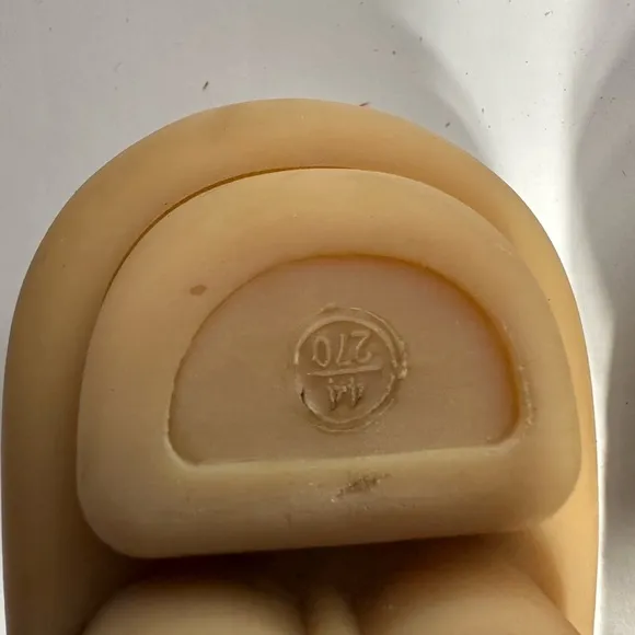 fantini Women's Gold Leather Loafers size 9 pre owned