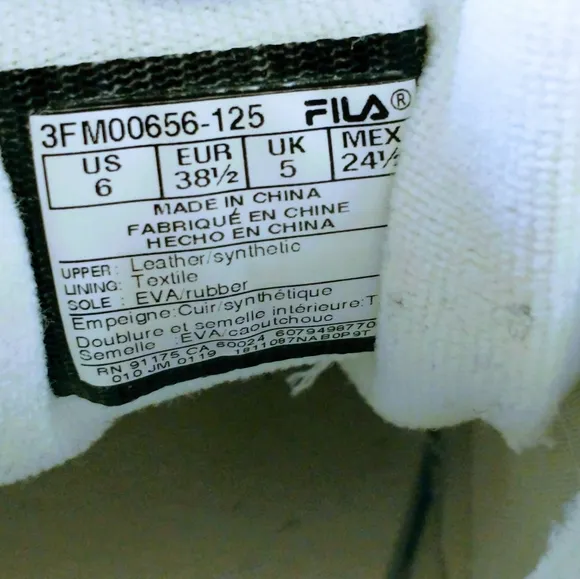 FILA Disruptor Il Logo Tape Shoes
