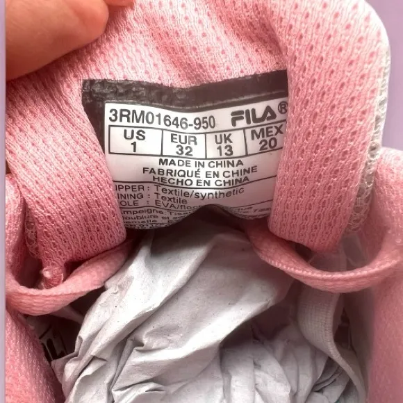 Fila Kids Girls Pink and White Sneakers Size 6