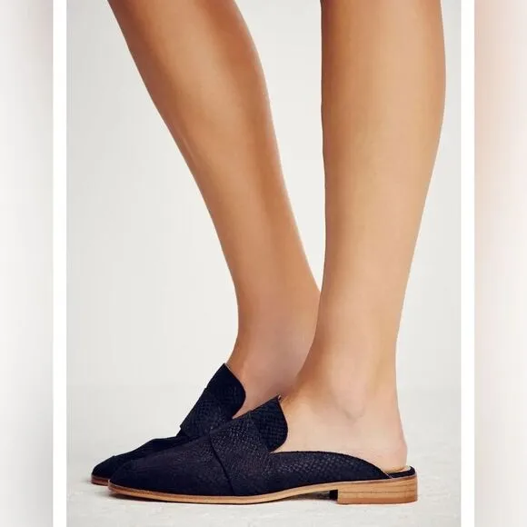 Free People At Ease Loafer Mule Reptile Embossed Suede Black Leather Shoes 7 NEW