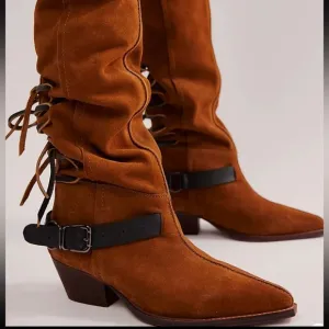 Free People Back-lace Sway Low Slouchy Boots NWOT Size US 9.5 Camel Suede