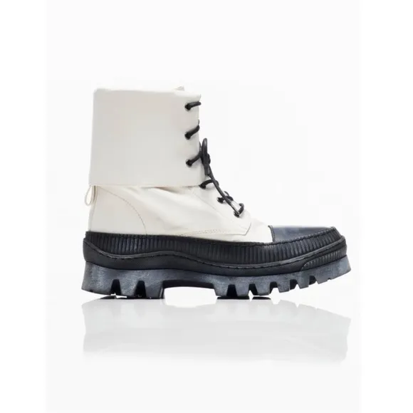 Free People‎ Goldie Lug Sole Lace up Boote