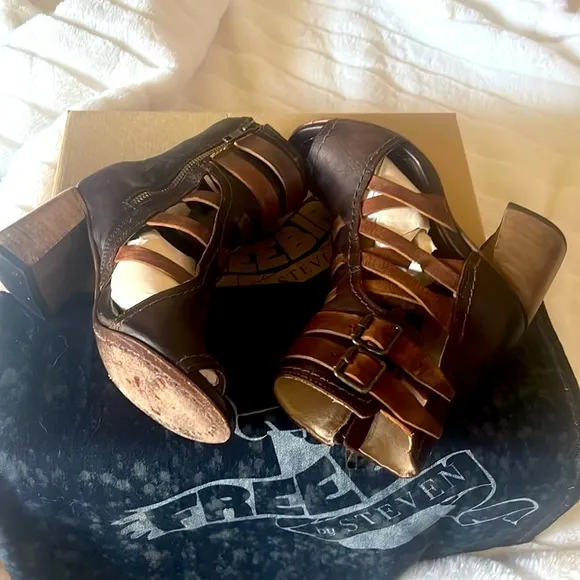 FreeBird by Steven Tiara Brown &amp; Cognac Leather Sandal
