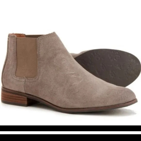 Frye Mallory Chelsea Booties - Suede