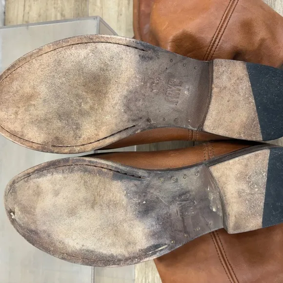 Frye Women's 40055 Melissa Double Sole Button Lug Brown 7.5 B