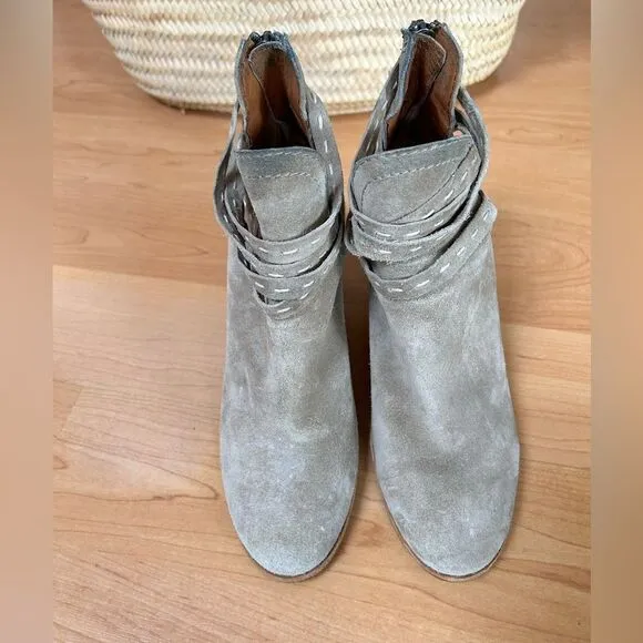 FRYE Women's Shoes Naomi Pickstitch Shootie Ankle Boot Ash Grey Suede Le…