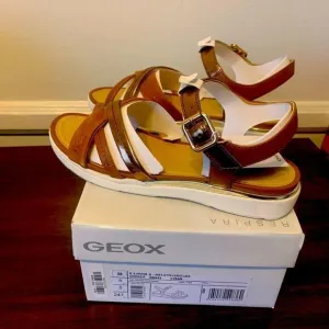 Geox hiver 4 strappy comfy leather waterproof lightweight sandal size  9