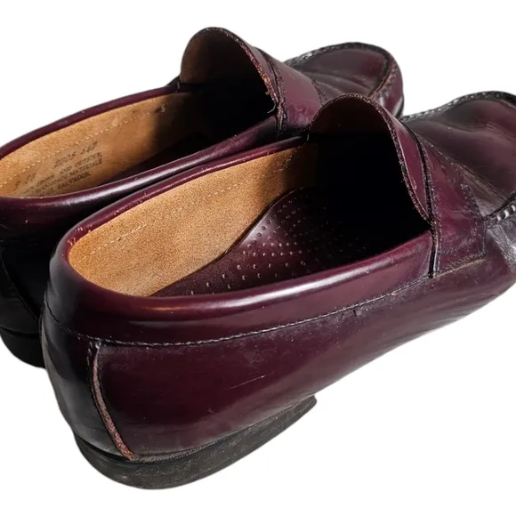 G.H. Bass 9 EE Brown Leather Penny Loafer Style 2005 Cognac Brown